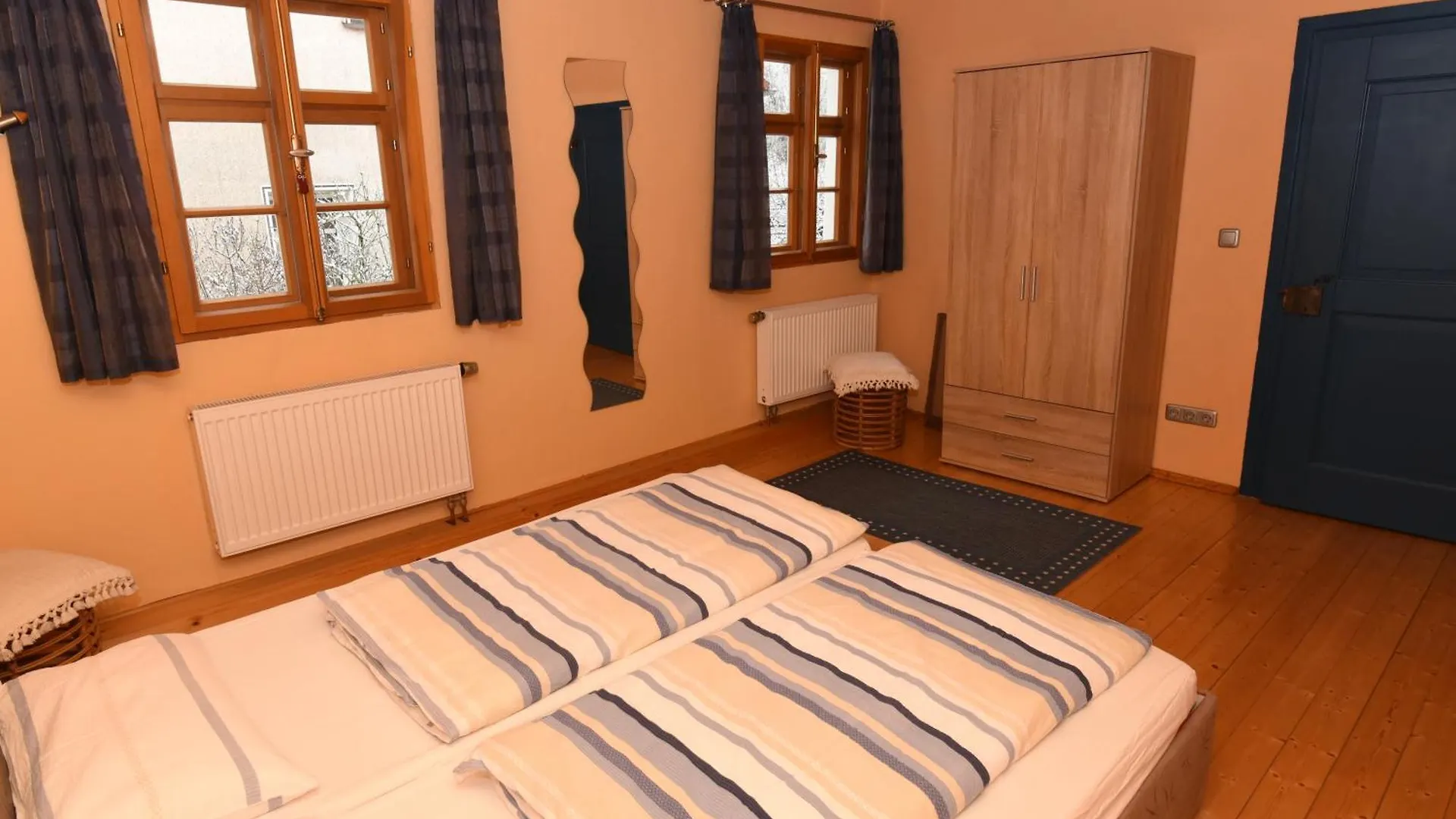 Ferienwohnung Am Wasserschloss Schnabelwaid 0*,  Germany